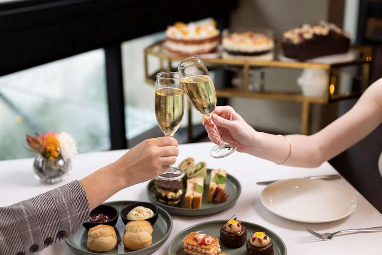 Hotel Hyatt Regency Brisbane Exteriér fotografie Afternoon tea at the Mandarin Oriental, Hong Kong