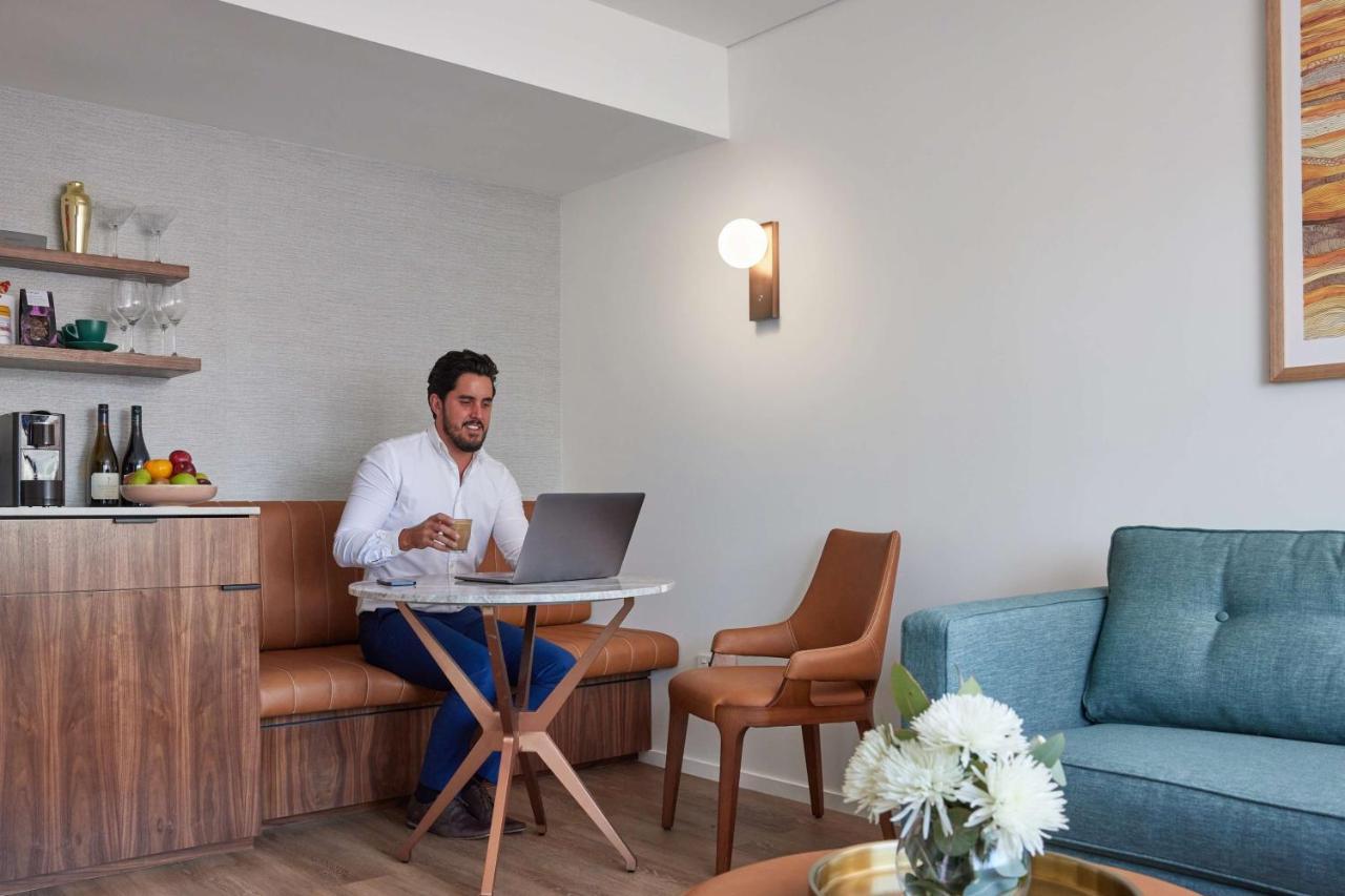 Hotel Hyatt Regency Brisbane Exteriér fotografie A guest in a suite at the hotel