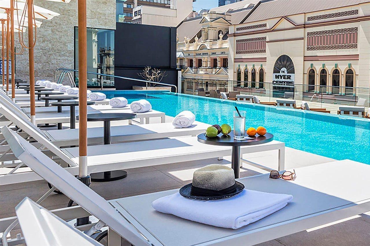 Hotel Hyatt Regency Brisbane Exteriér fotografie The pool at the hotel